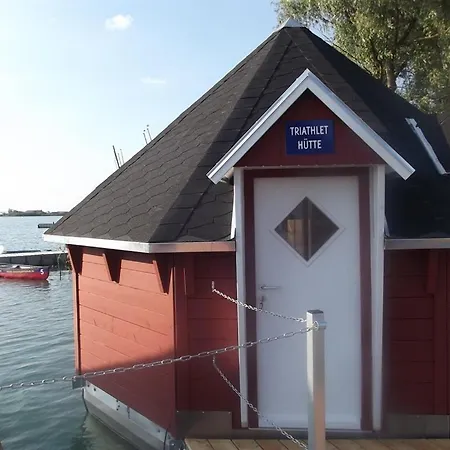 Pensionat Maritimes Freizeitcamp Erfurter Seen 3*